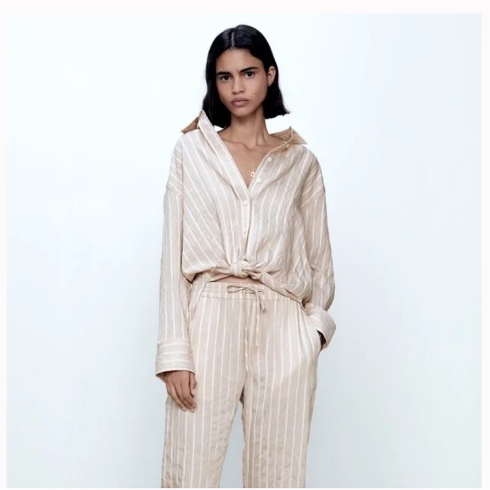 Zara texture weaved button down. Beige with white pinstripe size L